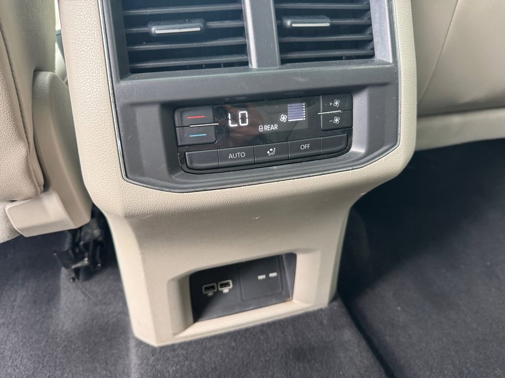 Used 2018 Volkswagen Atlas SEL AWD/4WD image 20