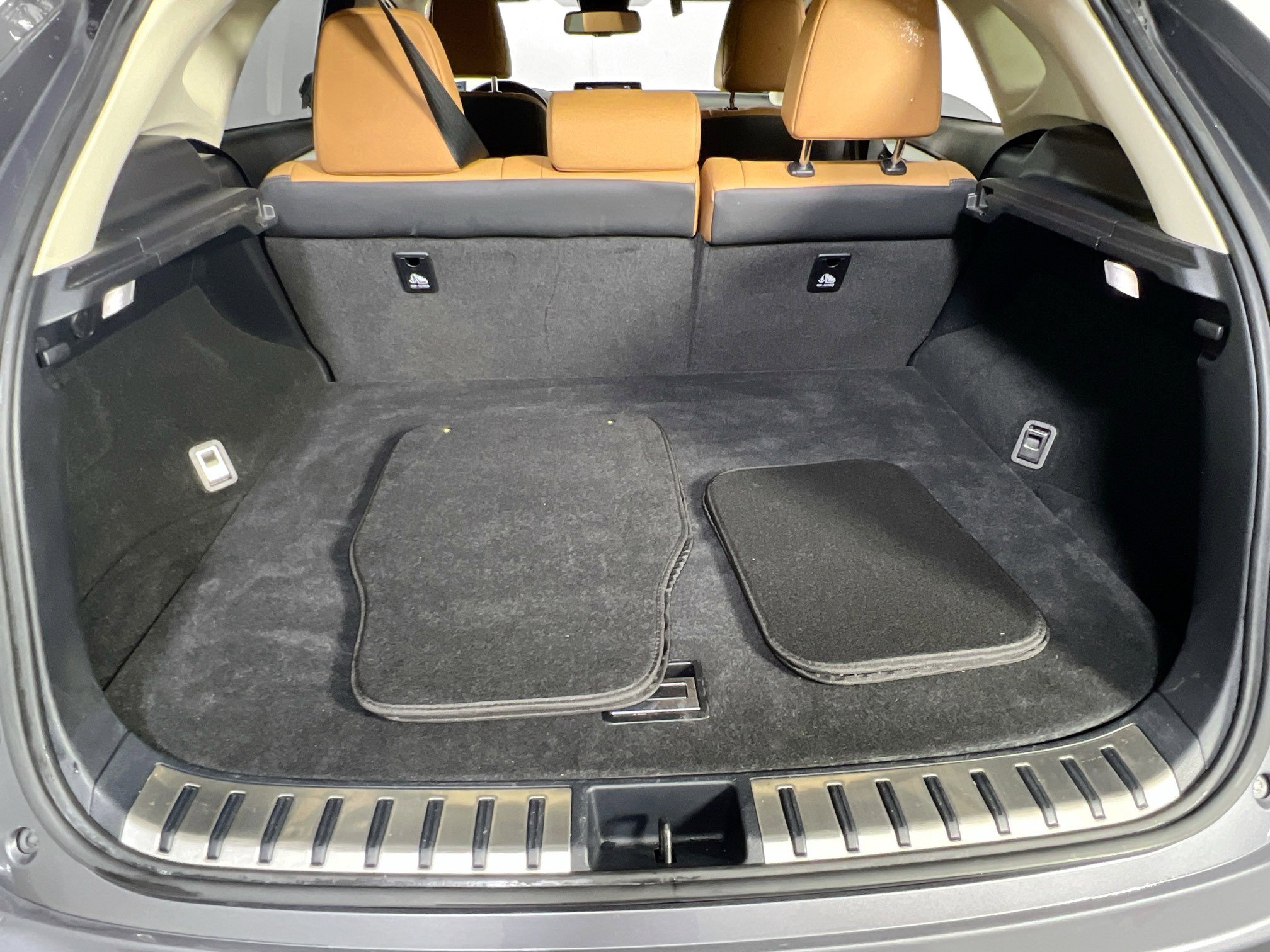 Used 2020 Lexus NX 300 FWD image 23