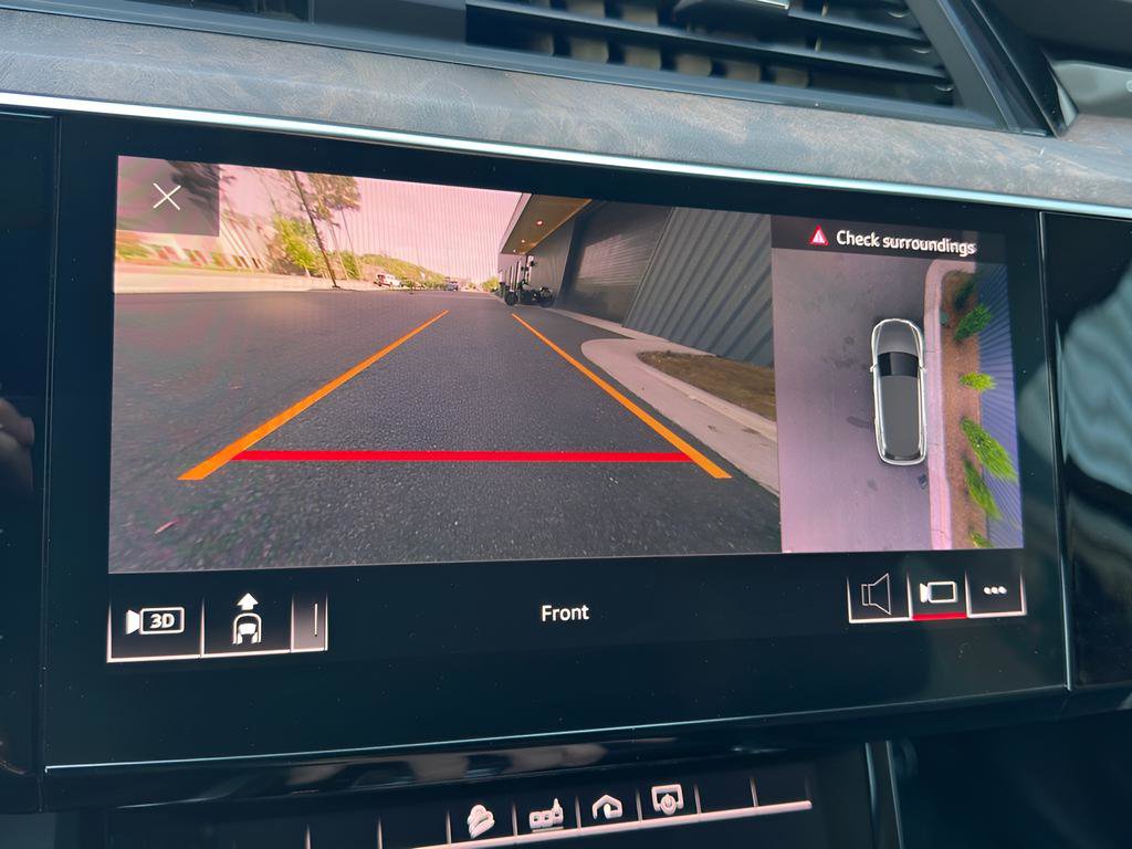 Used 2019 Audi e-tron Premium Plus image 47