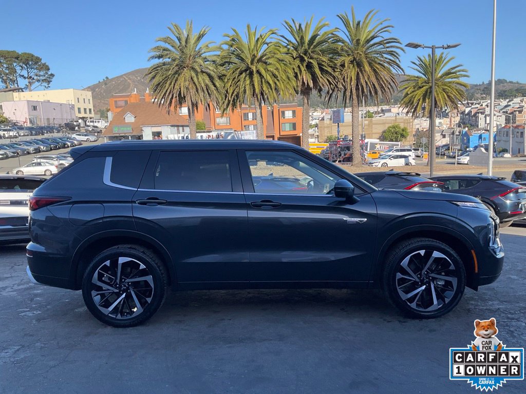 Used 2025 Mitsubishi Outlander SEL AWD/4WD image 3