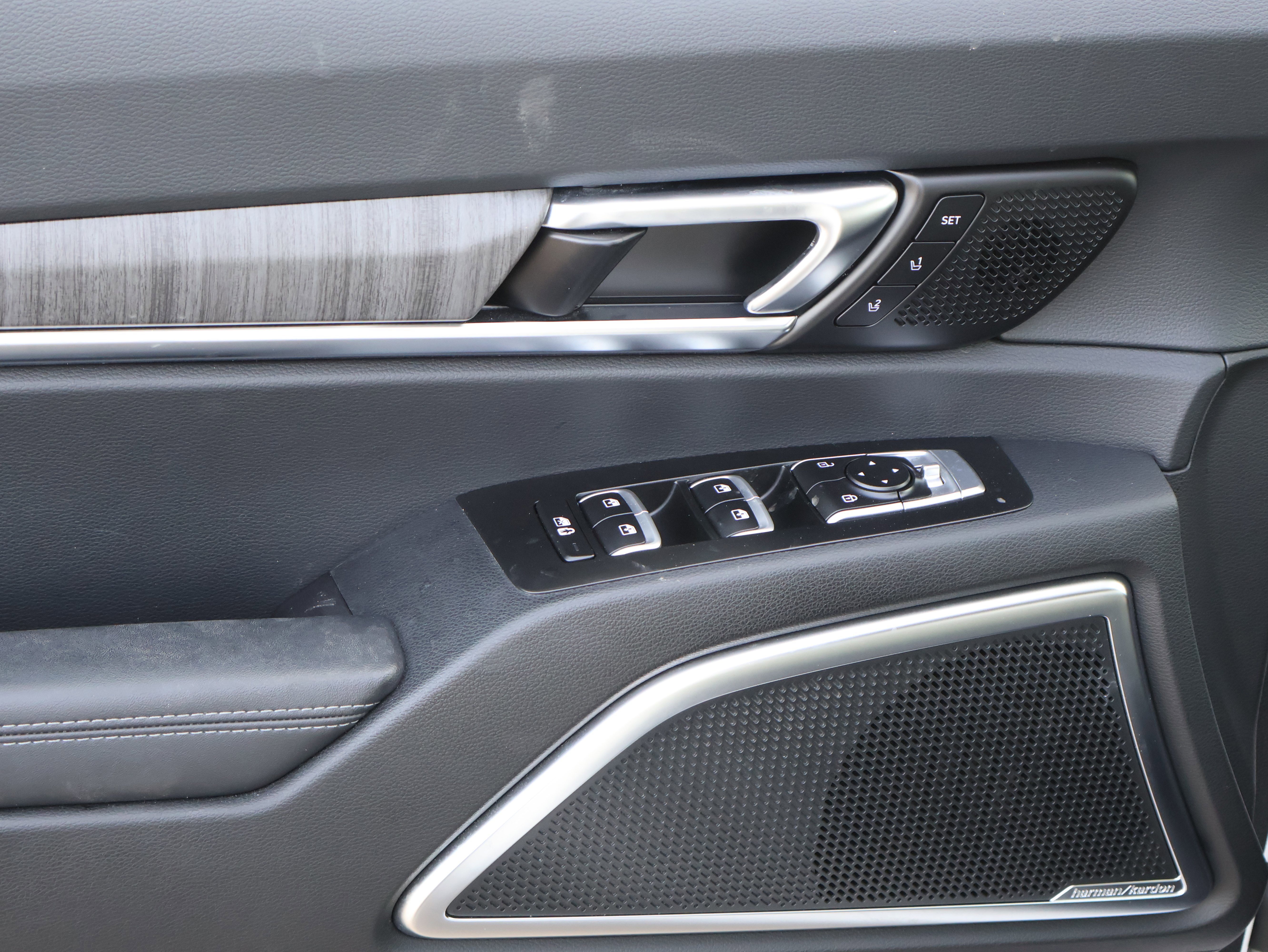 Used 2024 Kia Telluride SX Prestige image 22