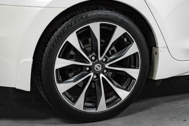 Used 2016 Nissan Maxima SR image 54