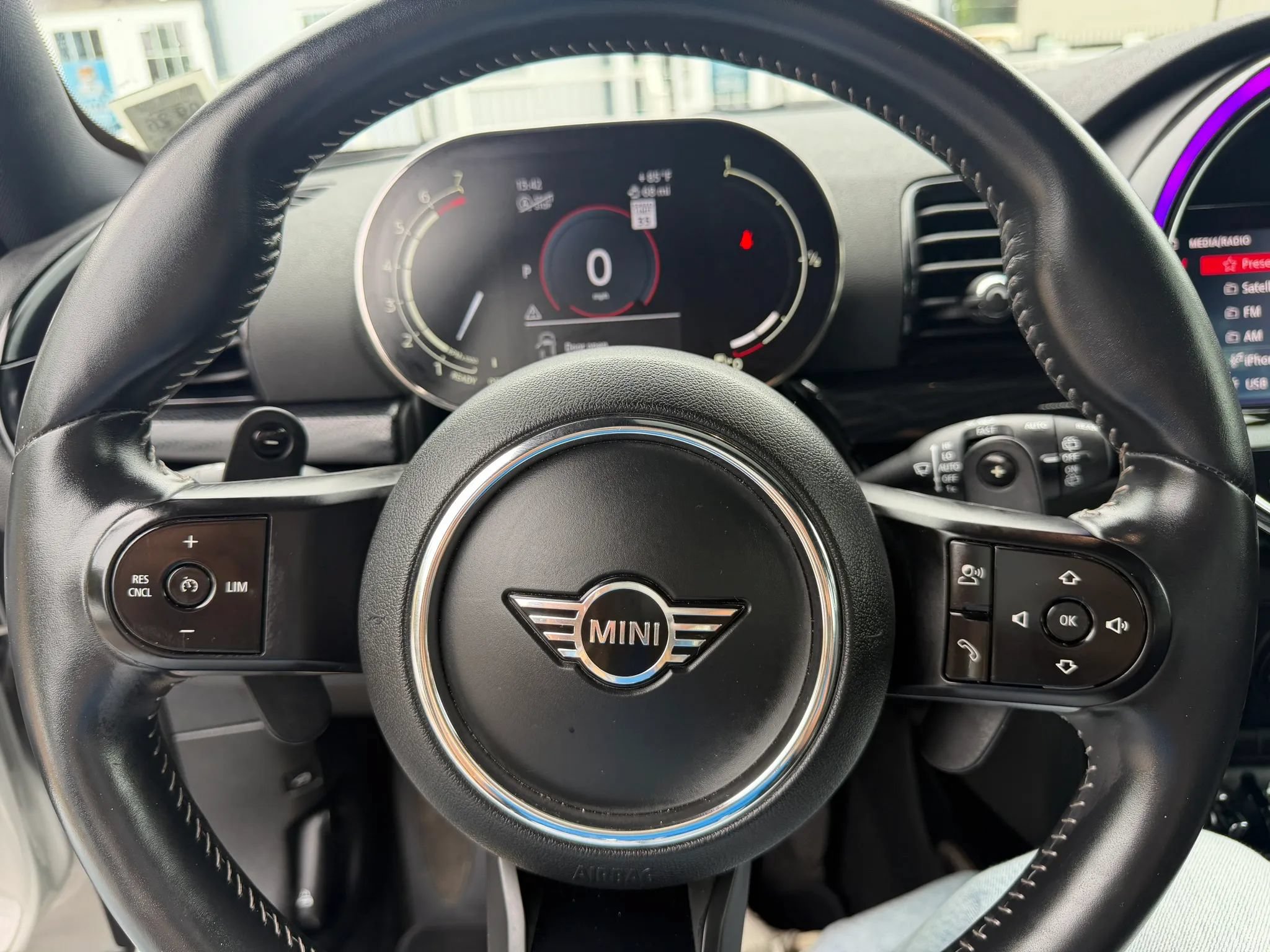 Used 2022 MINI Cooper Clubman S w/ Premium Package AWD/4WD image 17
