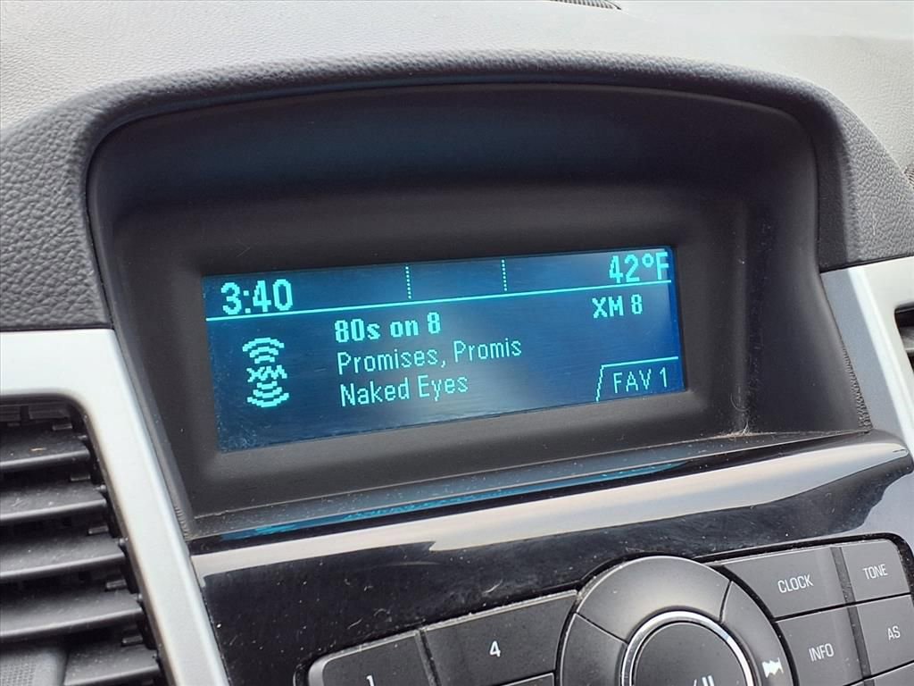 Used 2016 Chevrolet Cruze LT image 23