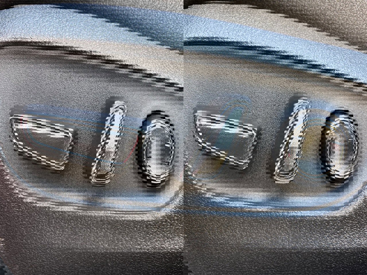 Used 2025 Toyota Grand Highlander FWD image 23