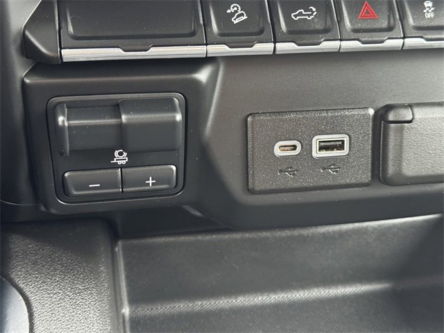 Used 2022 Chevrolet Silverado 1500 LT Trail Boss w/ Convenience Package II image 34