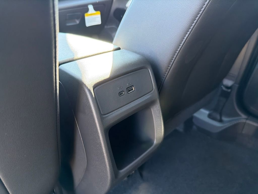 New 2025 Chevrolet Trax LT w/ Sunroof Package image 26