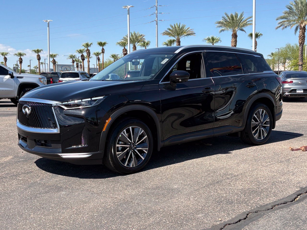 New 2027 INFINITI QX60 Luxe w/ Cargo Package FWD image 2