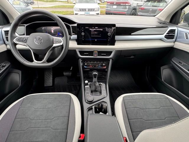 New 2026 Volkswagen Taos SE AWD/4WD image 13