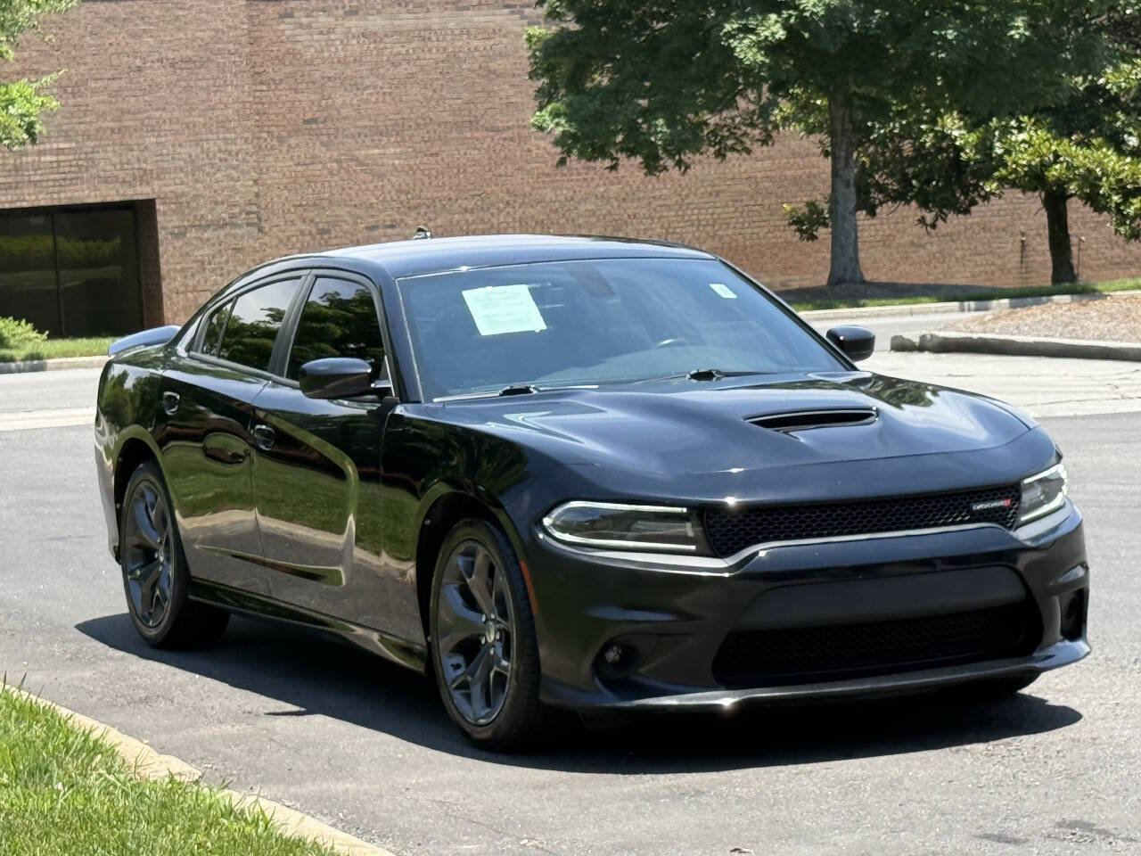 Used 2019 Dodge Charger GT RWD image 3