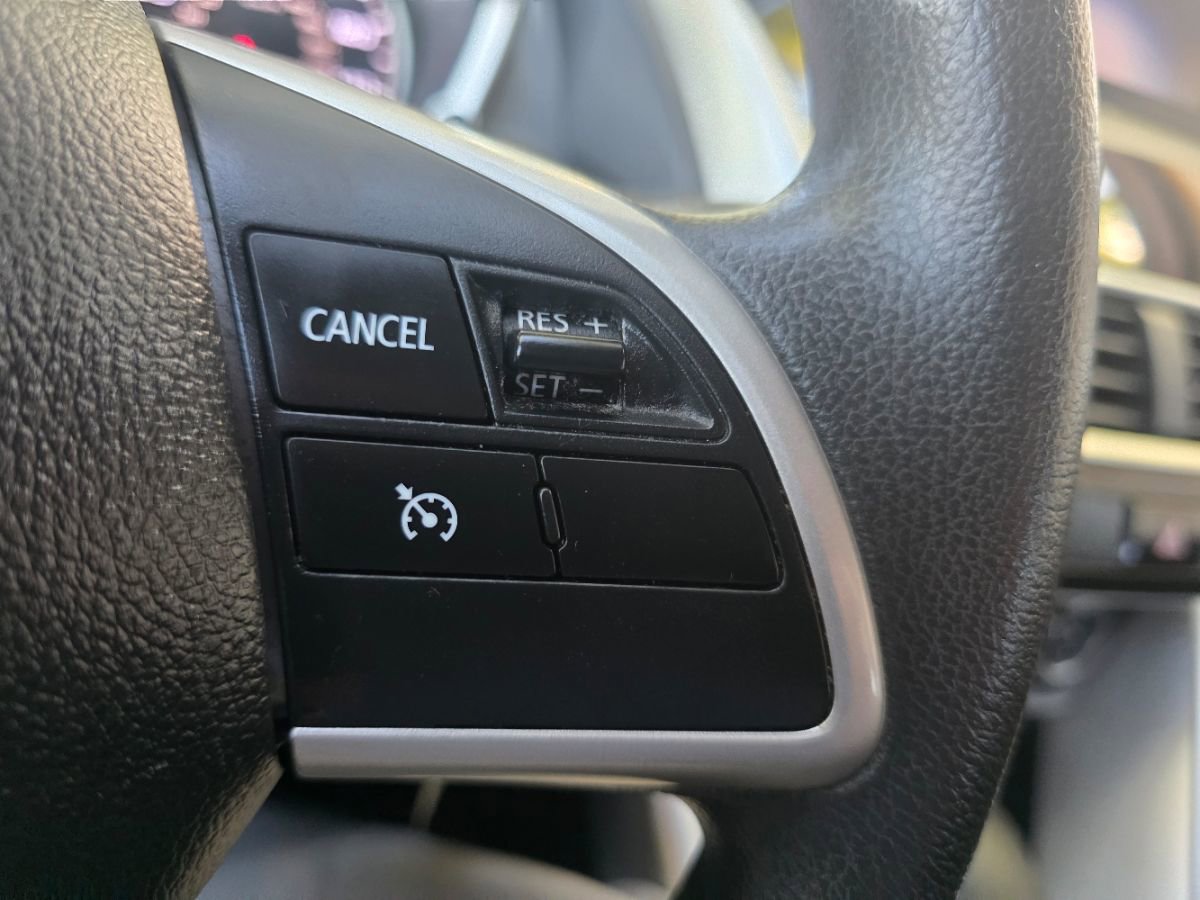 Used 2018 Mitsubishi Eclipse Cross LE image 25