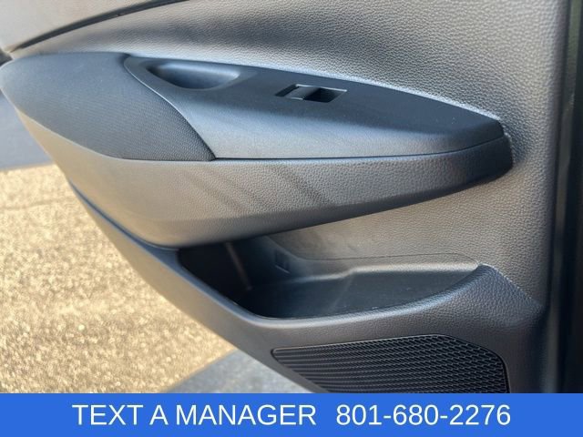 Used 2025 Toyota Corolla LE FWD image 30