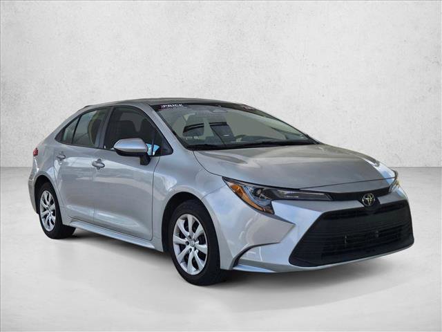 Used 2024 Toyota Corolla LE image 3