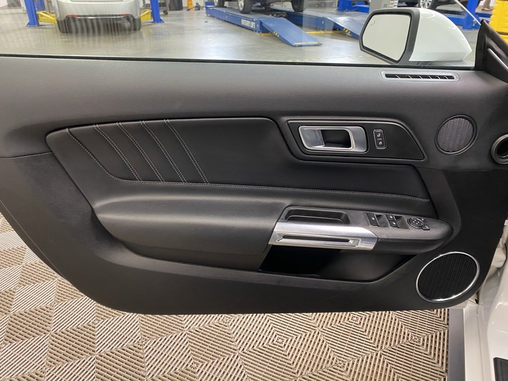 Used 2022 Ford Mustang Premium image 14