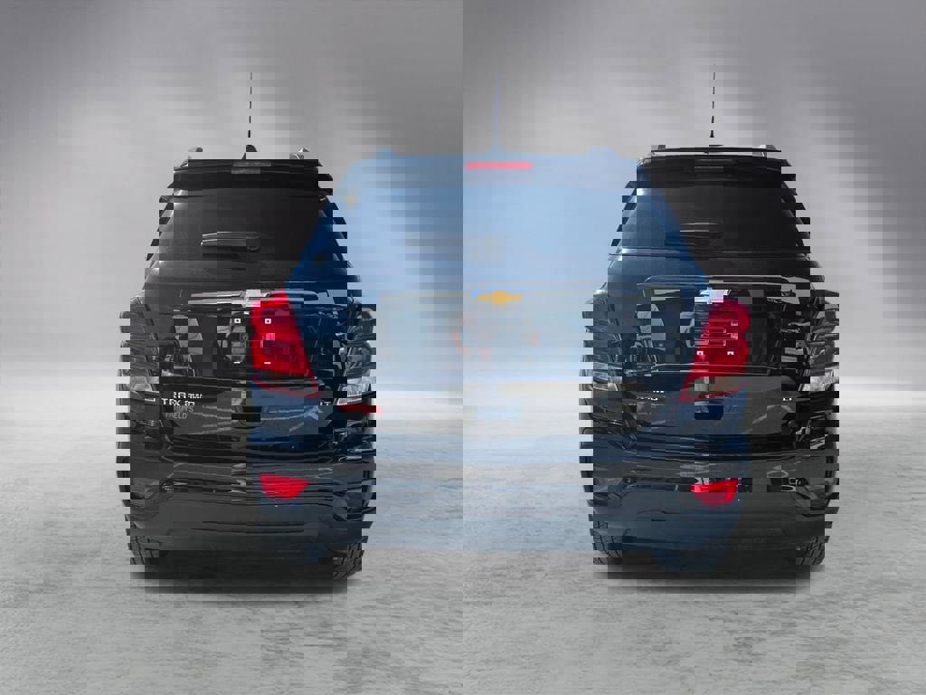 Used 2019 Chevrolet Trax LT w/ LT Convenience Package image 4