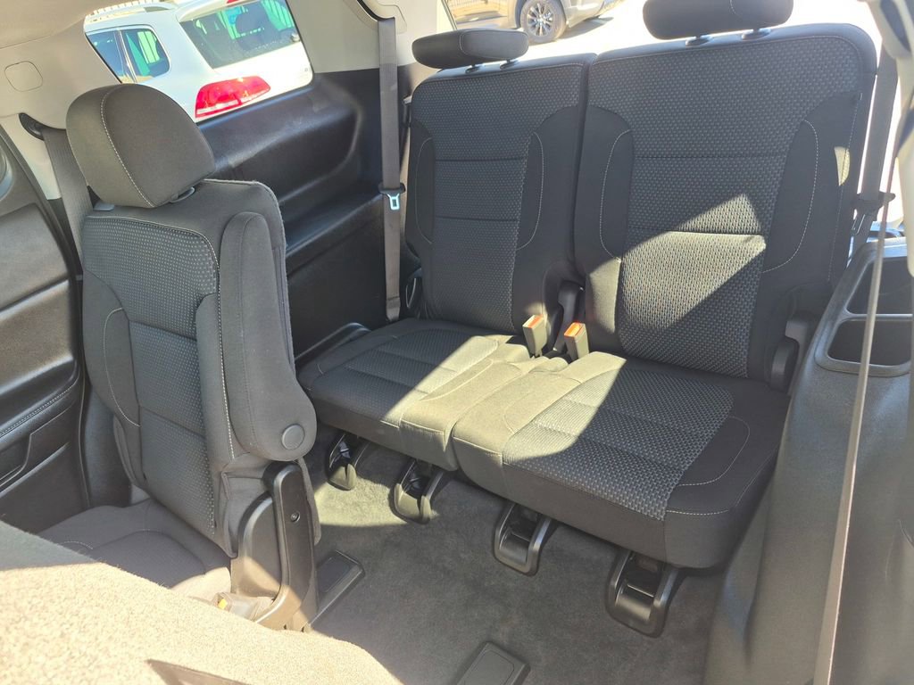 Used 2023 GMC Acadia SLE w/ Driver Convenience Package image 23