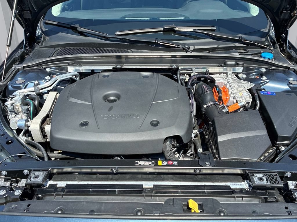 Used 2023 Volvo S60 T8 Plus AWD/4WD image 13