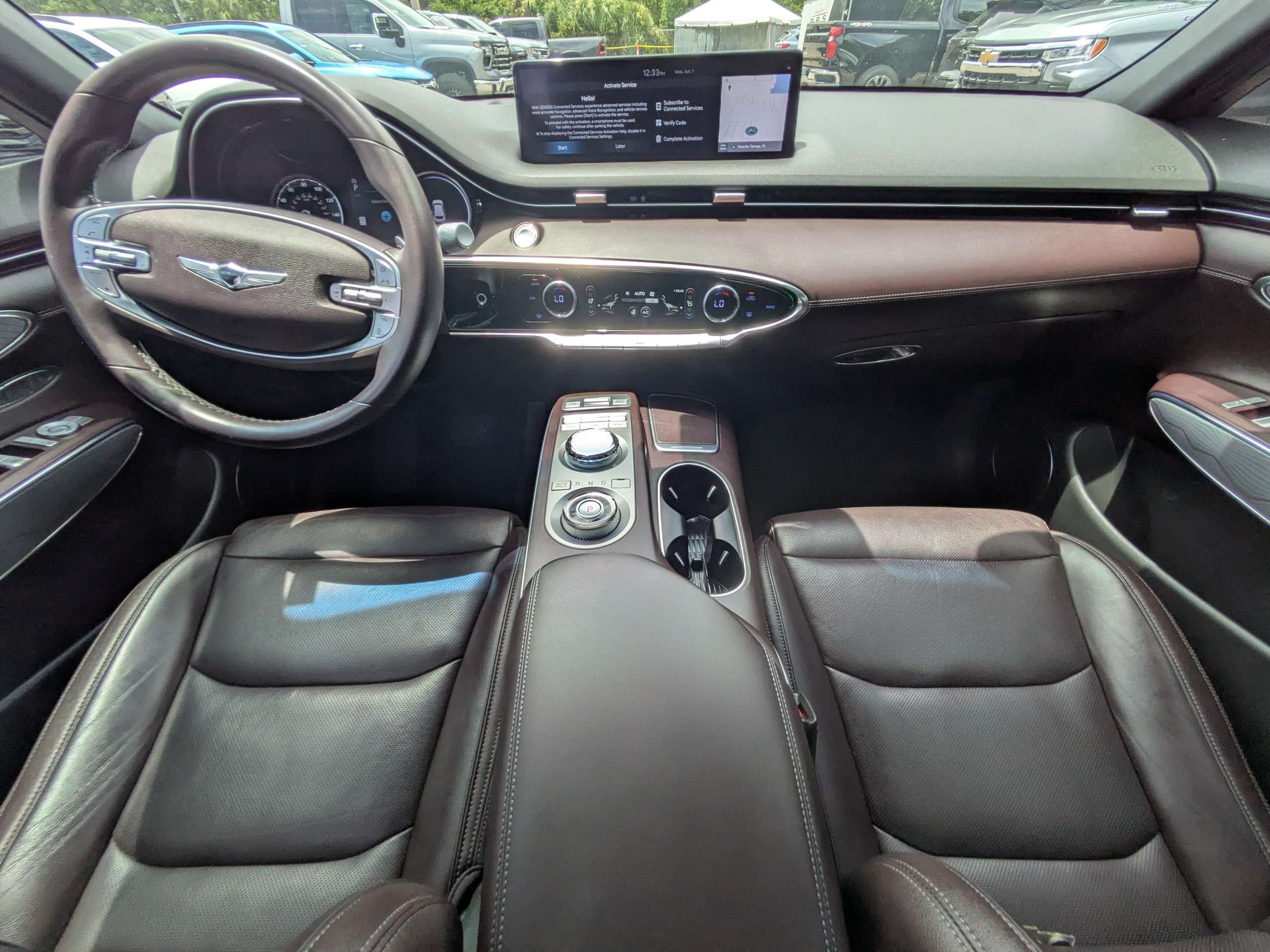 Used 2023 Genesis GV70 2.5T w/ Advanced Package AWD/4WD image 14