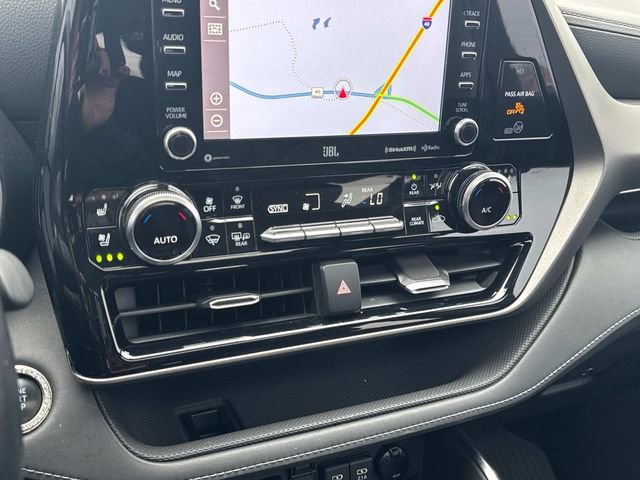 Used 2020 Toyota Highlander Limited image 30