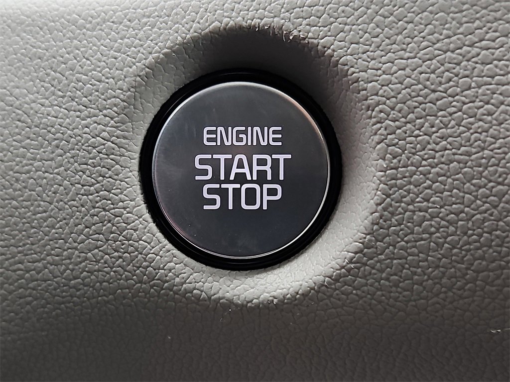 Certified 2025 Kia Sorento S w/ Panoramic Sunroof Package image 23