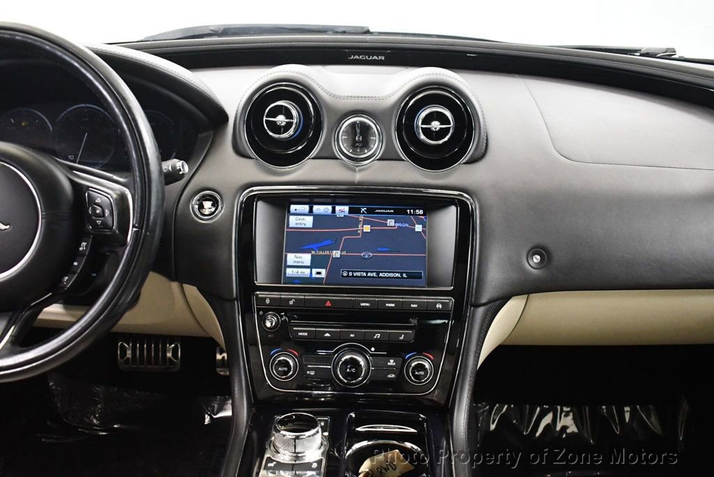 Used 2015 Jaguar XJ image 26