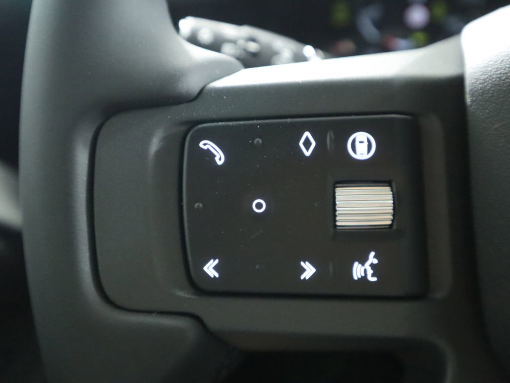 New 2026 Land Rover Defender 110 S image 12