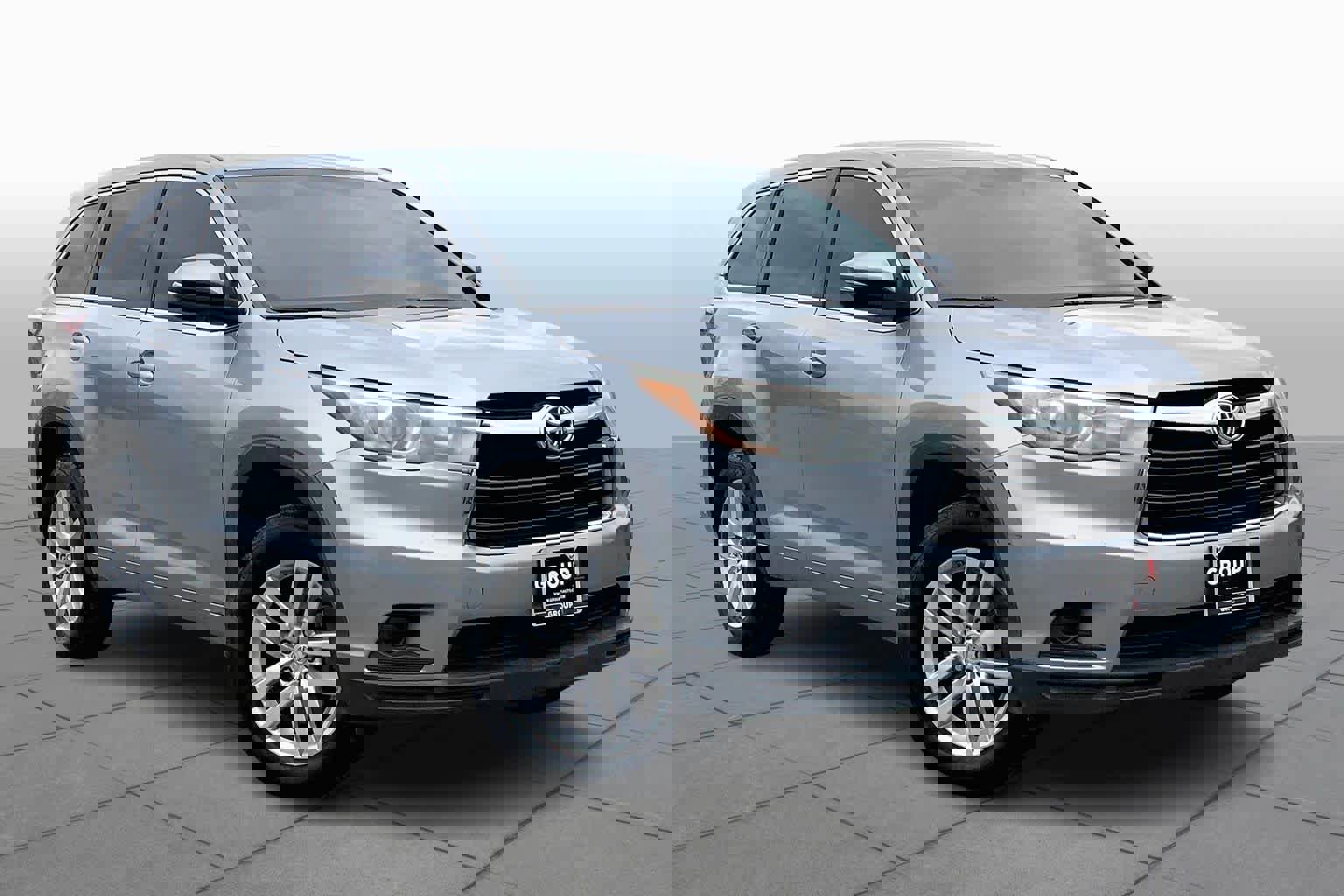 Used 2015 Toyota Highlander LE image 3