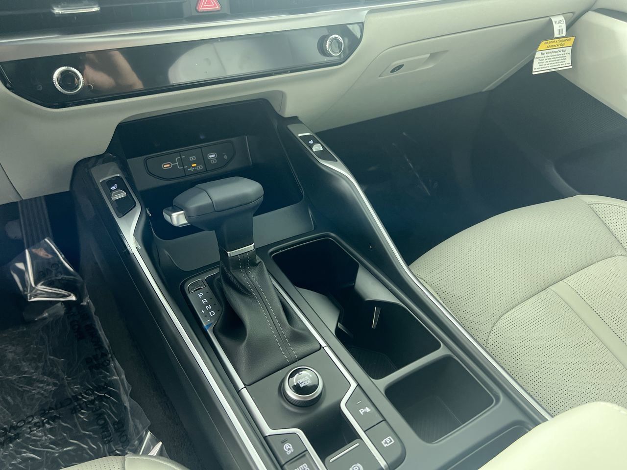 New 2026 Kia Sorento EX w/ EX Premium Package FWD image 23