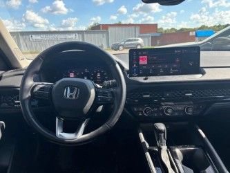Used 2023 Honda Accord Touring image 6