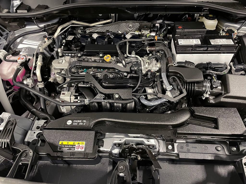 Used 2025 Toyota Corolla Cross LE image 35