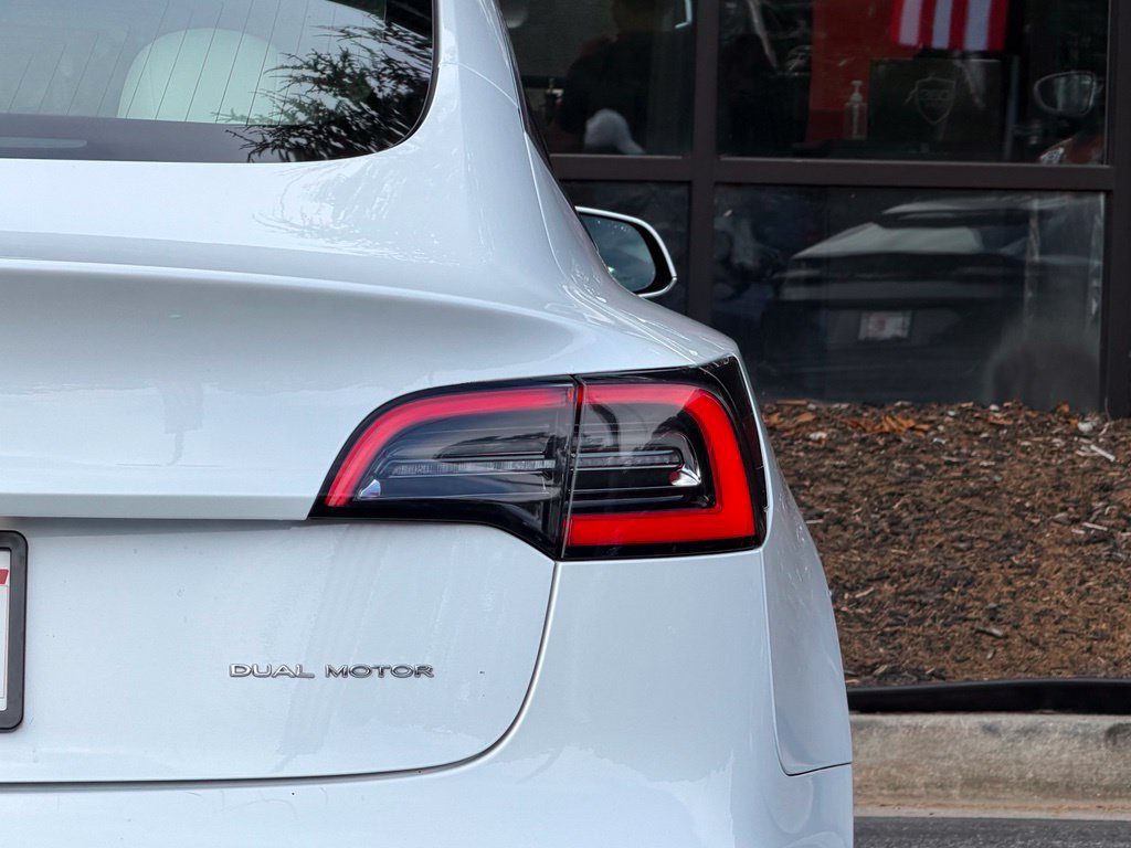 Used 2018 Tesla Model 3 Long Range AWD/4WD image 16