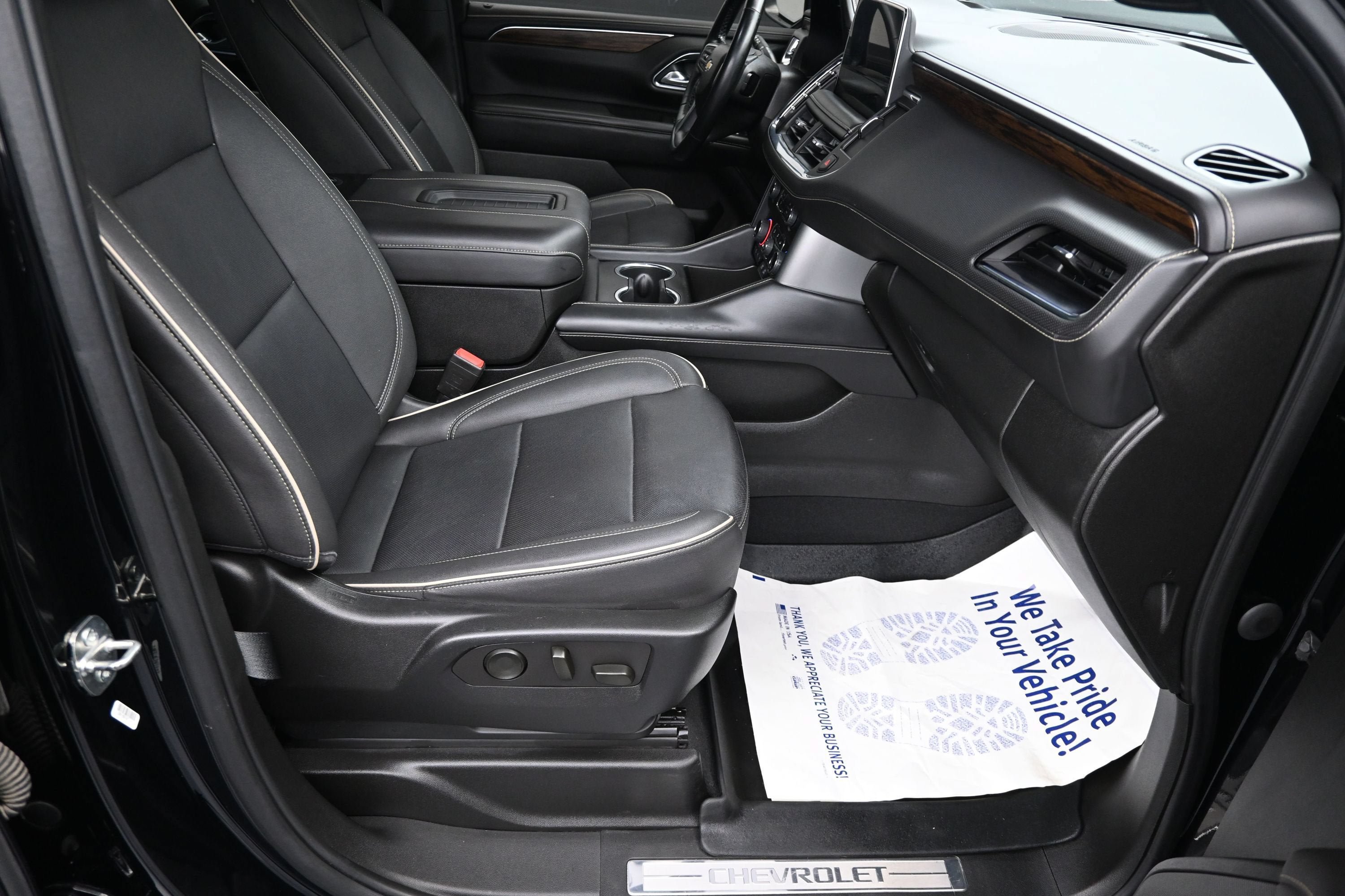 Used 2023 Chevrolet Suburban Premier AWD/4WD image 36
