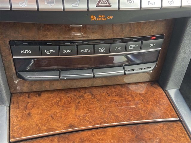 Used 2014 Mercedes-Benz E 350 4MATIC Sedan image 28