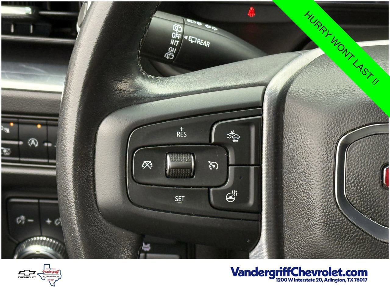 Used 2022 GMC Yukon SLT w/ SLT Luxury Package AWD/4WD image 13