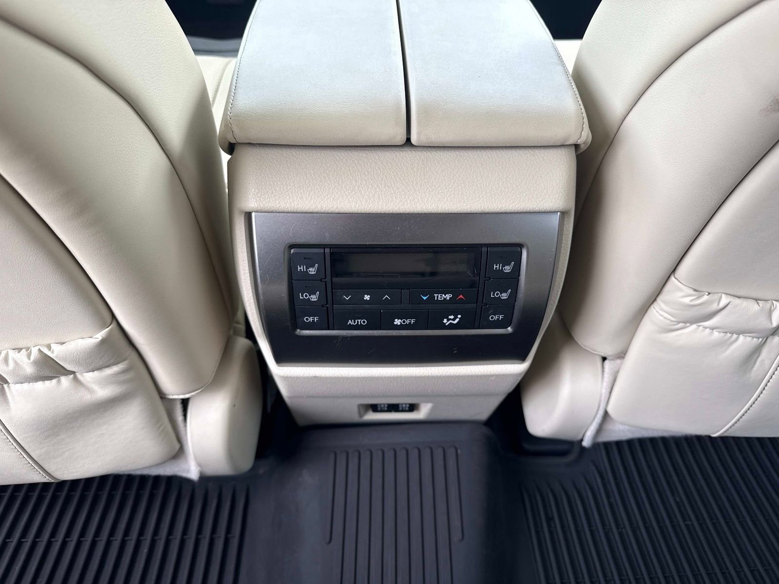 Used 2023 Lexus GX 460 Premium w/ Premium Package AWD/4WD image 14