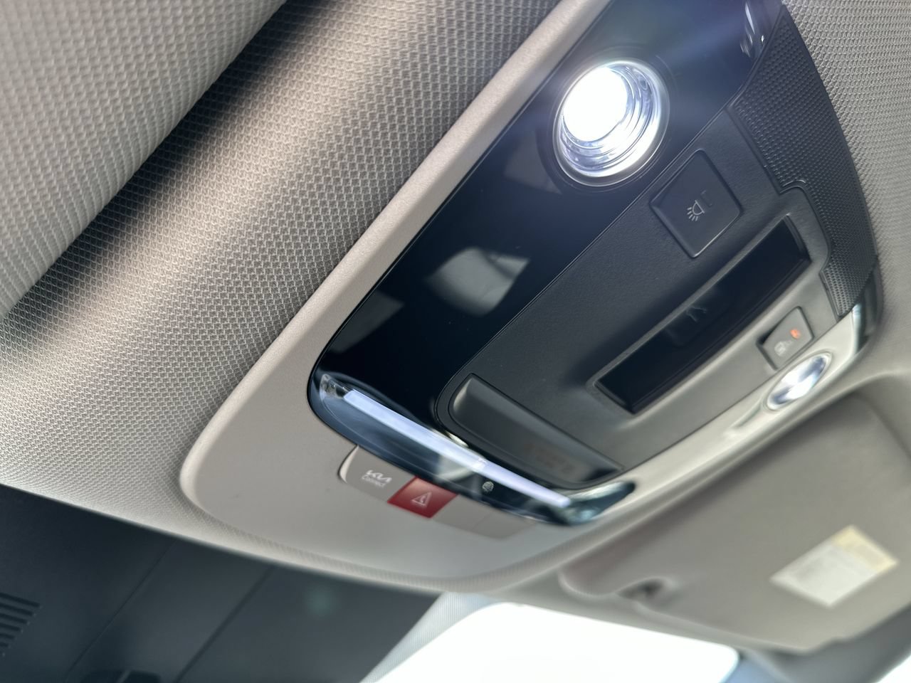 New 2026 Kia Sorento S w/ S Panoramic Sunroof Package AWD/4WD image 9