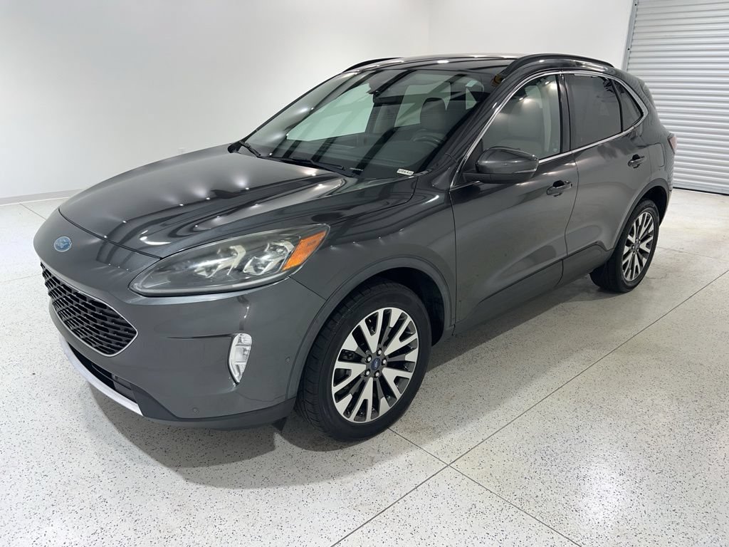 Used 2020 Ford Escape Titanium AWD/4WD image 1