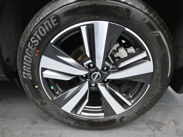 Used 2023 Nissan Rogue Platinum image 15