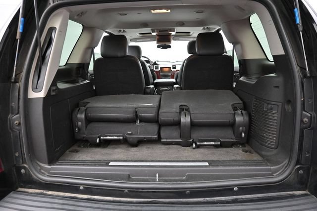 Used 2011 Cadillac Escalade Luxury AWD/4WD image 32