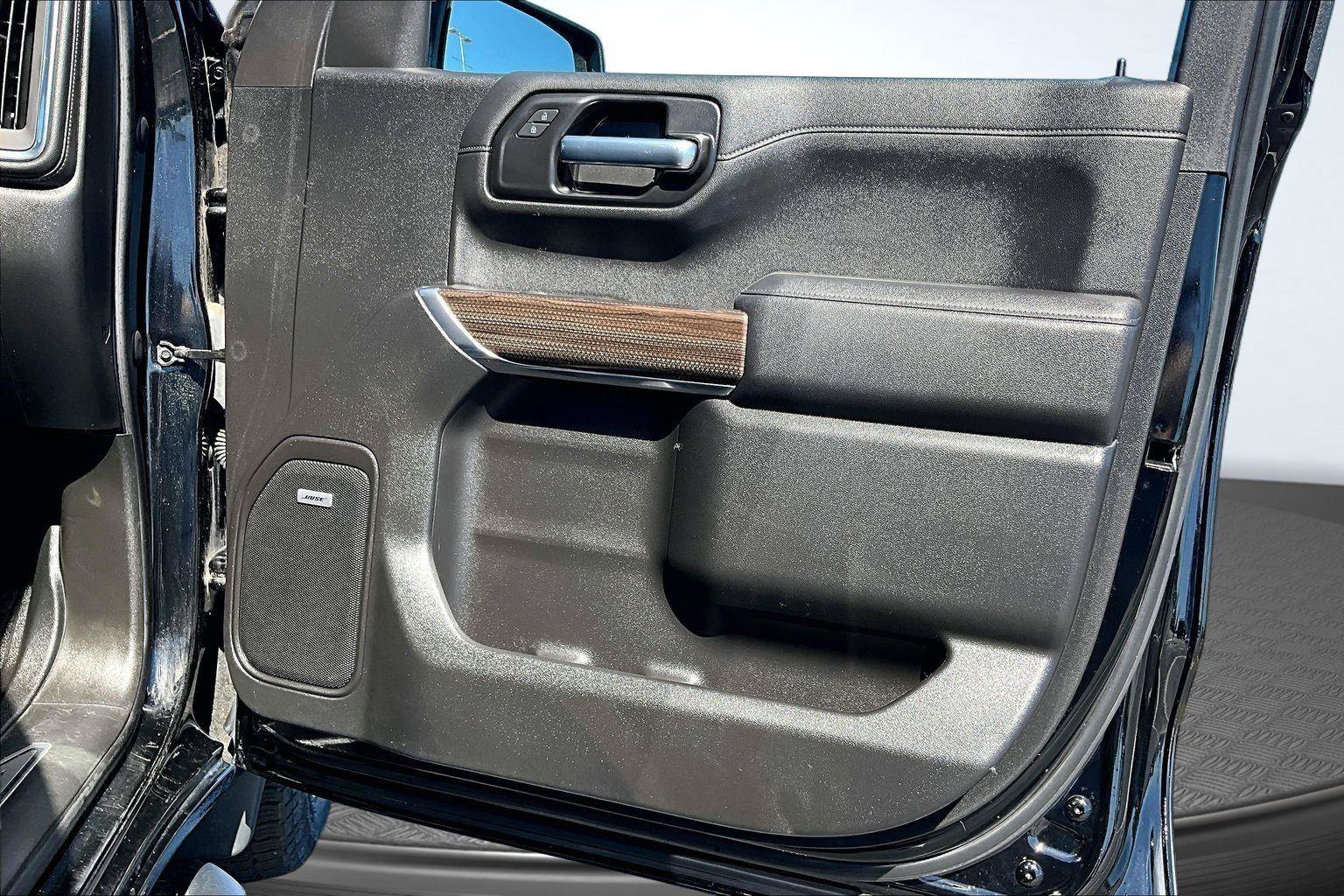 Used 2020 Chevrolet Silverado 1500 RST AWD/4WD image 25