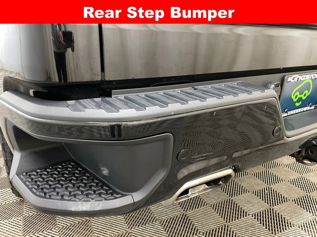 Used 2022 Chevrolet Silverado 1500 RST w/ LPO, Blackout Package image 11