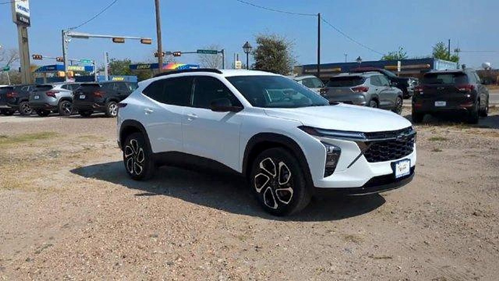 New 2026 Chevrolet Trax RS w/ Driver Confidence Package FWD image 2