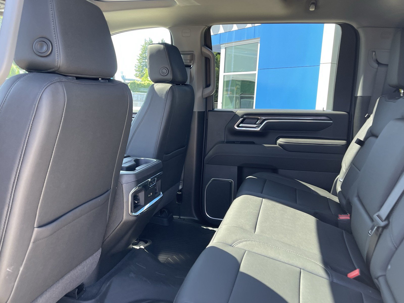 New 2026 Chevrolet Silverado 3500 LTZ w/ LTZ Premium Package AWD/4WD image 14