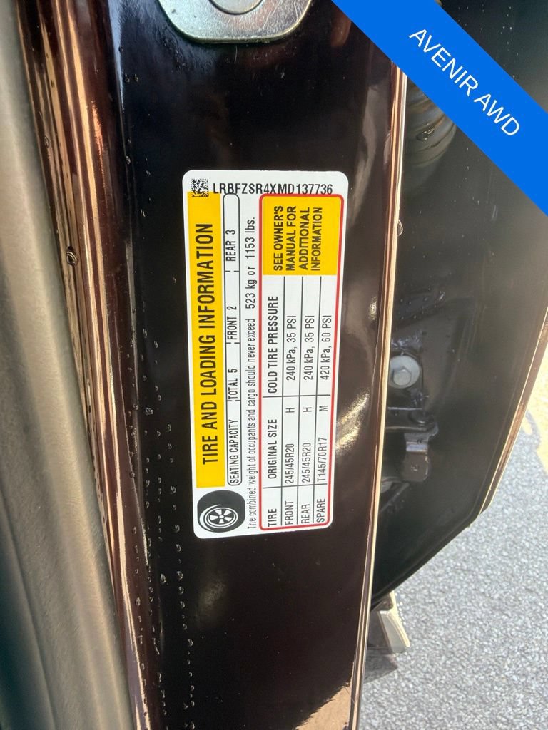 Used 2021 Buick Envision Avenir w/ Technology Package II AWD/4WD image 14