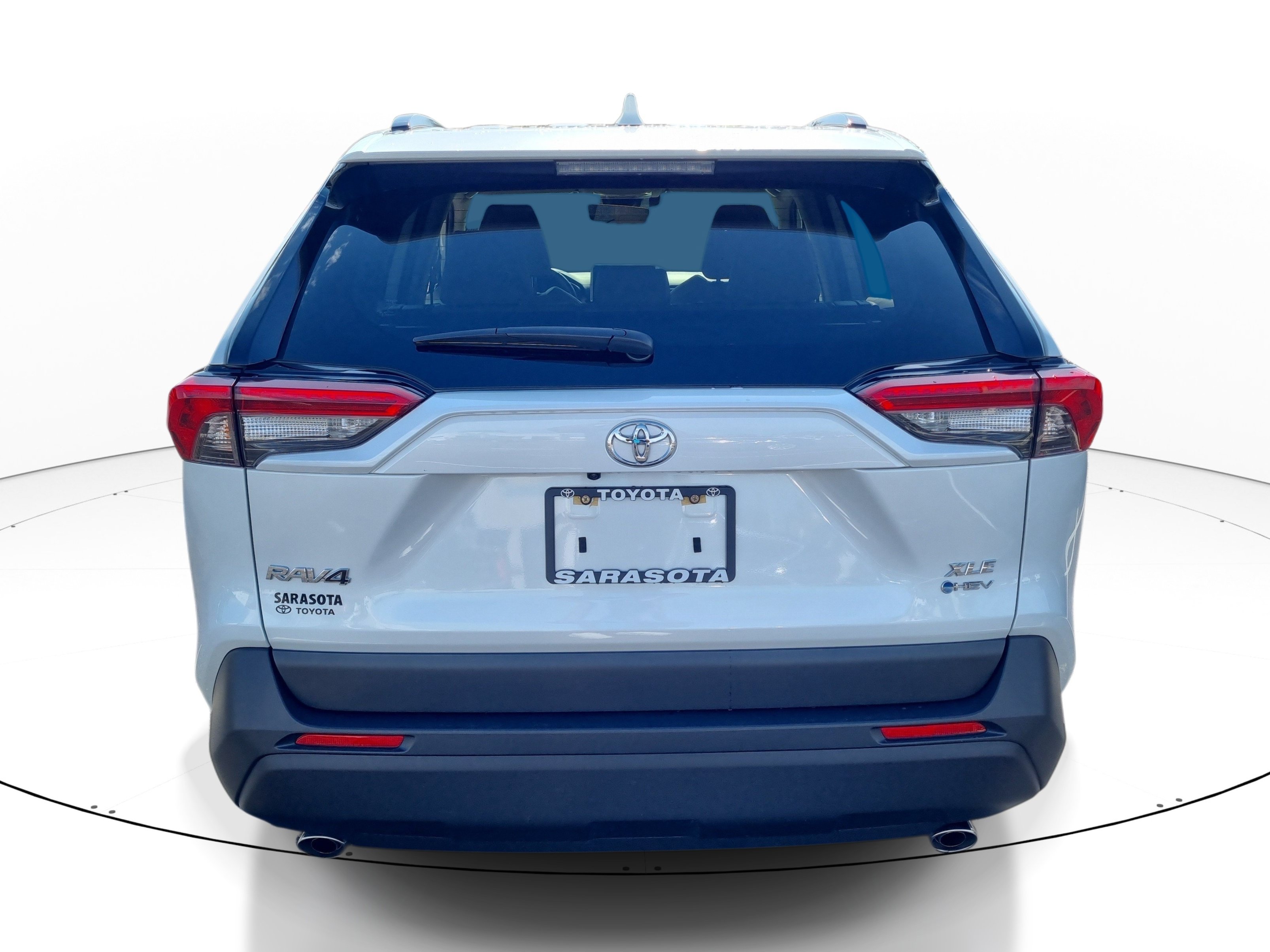 Used 2025 Toyota RAV4 XLE Premium w/ Weather Package AWD/4WD image 5