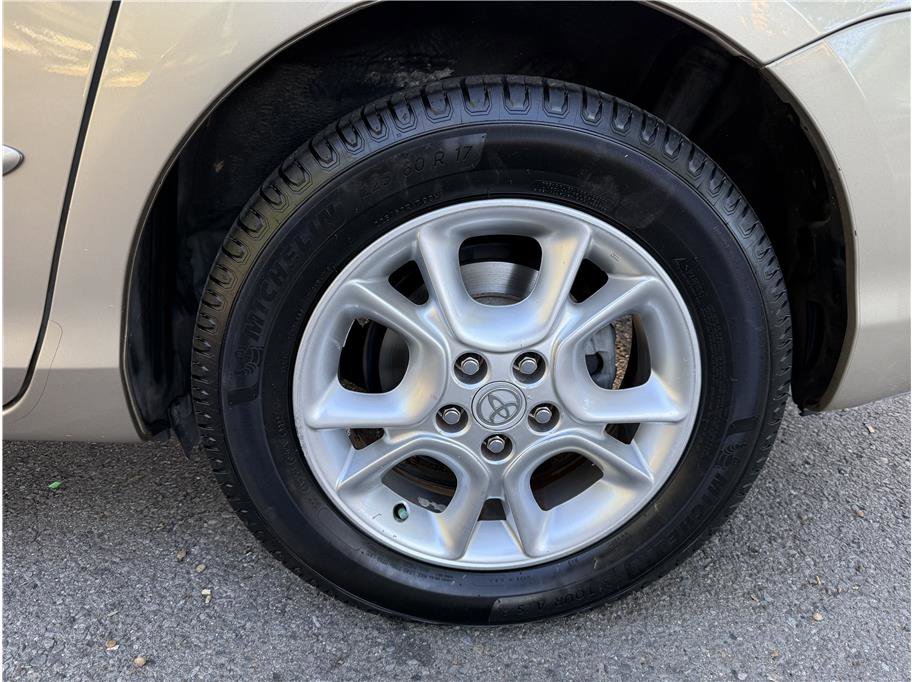 Used 2004 Toyota Sienna FWD image 16