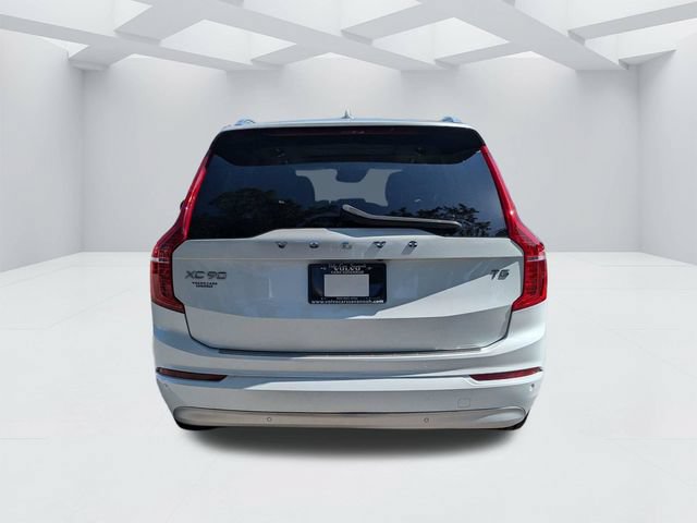 Used 2022 Volvo XC90 T5 Momentum w/ Advanced Package FWD image 6