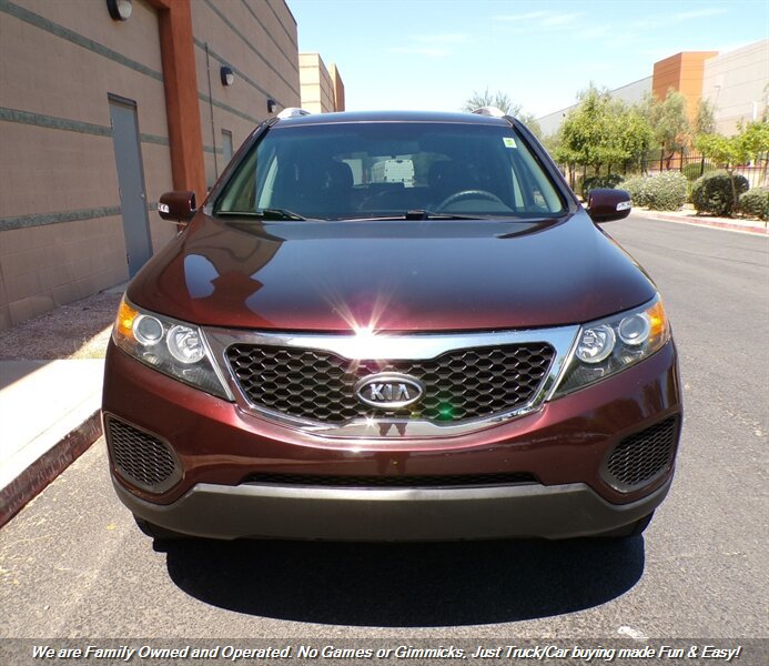 Used 2012 Kia Sorento LX AWD/4WD image 2