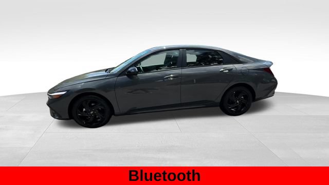 Used 2026 Hyundai Elantra Sport FWD image 5