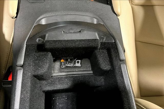 Used 2018 Cadillac XT5 Luxury w/ Driver Awareness Package AWD/4WD image 15